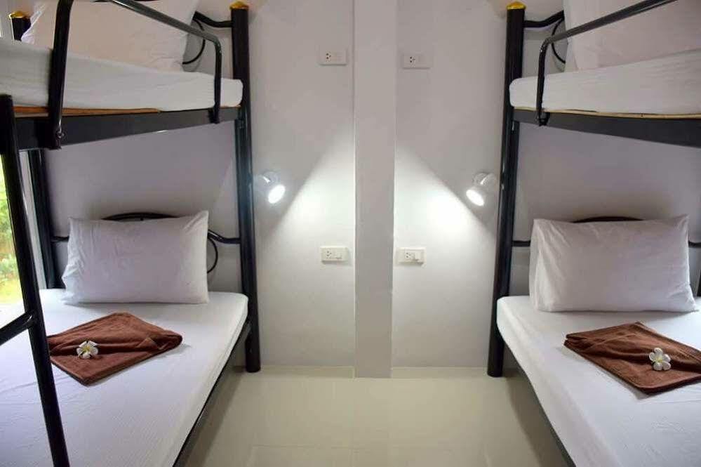 Hostel Baan Longhaad Ko Lanta Zewnętrze zdjęcie